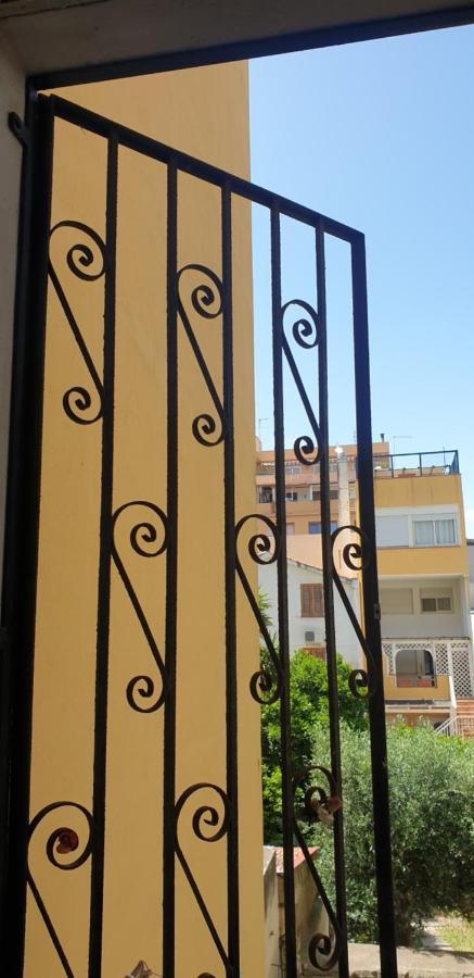 Casa Vacanze كالياري المظهر الخارجي الصورة